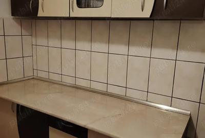 Apartament cu 2 camere decomandat în Hunedoara - 6