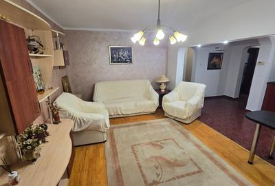 Apartament cu 4 camere decomandat în Central - 10