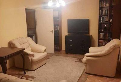 Apartament cu 2 camere semidecomandat în 1 Mai