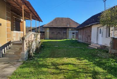 Casă cu 3 camere cu Teren 1700 Mp în Remeți pe Someș - 1