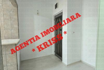 Apartament cu 2 camere semidecomandat în Craiovei - 3