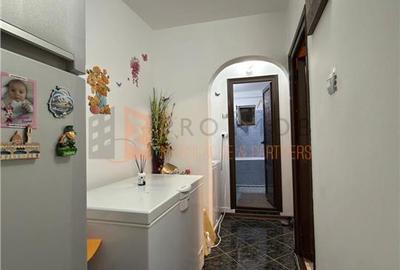 Apartament cu 3 camere decomandat, mobilat în Dorobanți 1 - 7
