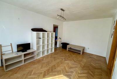 Apartament cu 3 camere semidecomandat, mobilat în Grigorescu