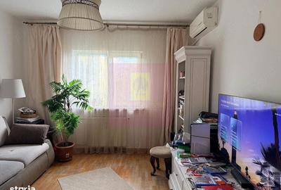 Apartament cu 3 camere decomandat în Nerva Traian