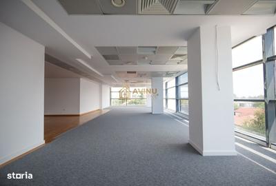 Spațiu comercial, de 400 mp, în Central