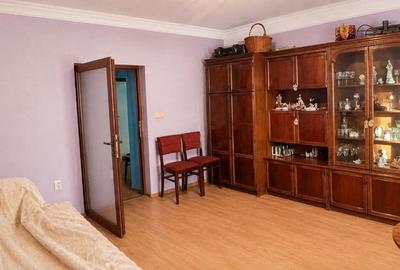 Casă cu 4 camere cu Teren 1440 Mp în Girișu de Criș