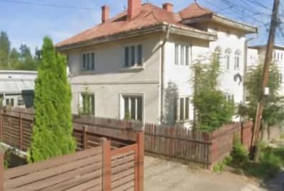 Casă cu 3 camere cu Teren 300 Mp în Central