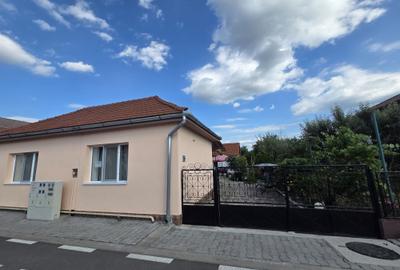 Casă cu 4 camere în Central - 3