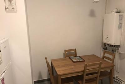 Apartament cu 2 camere decomandat în Vest
