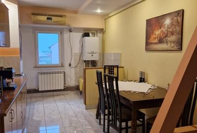 Apartament cu 2 camere decomandat, mobilat în Capitol
