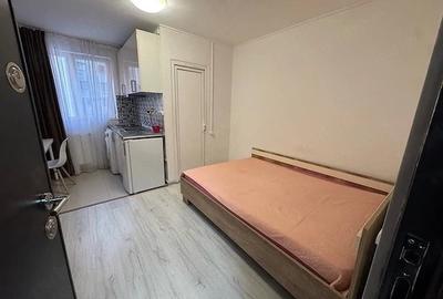 Garsonieră decomandată în Apărătorii Patriei