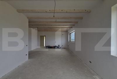 Casă cu 4 camere cu Teren 800 Mp în Bod