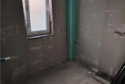 Duplex cu 5 camere cu Canalizare în Aeroport - 10