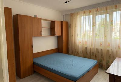 Apartament cu 2 camere decomandat în Micro 18