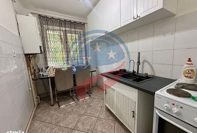 Apartament cu 3 camere decomandat în 1 Mai