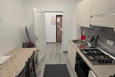 Apartament cu 2 camere decomandat în Valea Adâncă