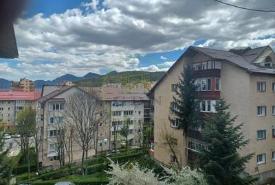 Apartament cu 2 camere decomandat în Răcădău