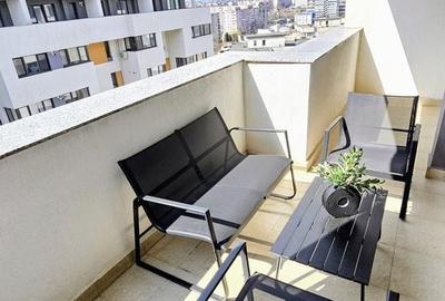 Apartament cu 3 camere decomandat, mobilat în Parcul Carol