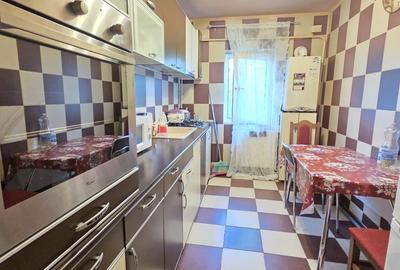 Apartament cu 3 camere decomandat în Dorobanți