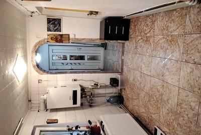 Casă cu 5 camere cu Teren 224 Mp în Andronache