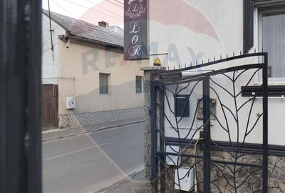 Casă cu 9 camere cu Teren 370 Mp în Central - 19