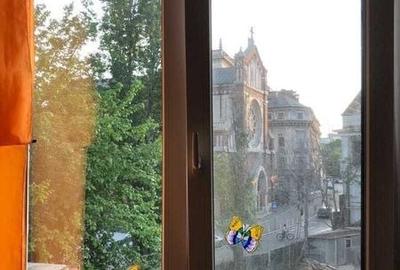 Garsonieră în Victoriei