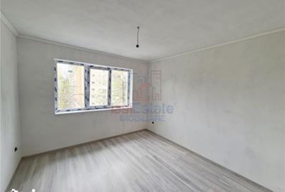 Apartament cu 4 camere în Tătărași - 4