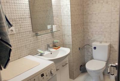 Apartament cu 2 camere decomandat în Cățelu