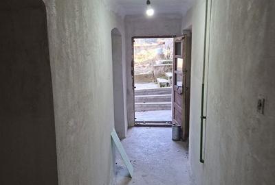 Casă cu 7 camere cu Teren 220 Mp în Ultracentral - 2