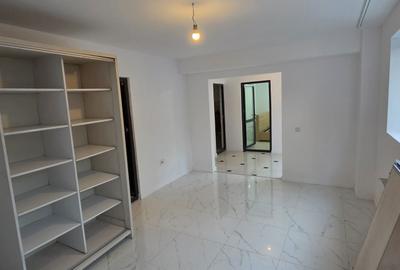 Apartament cu 3 camere semidecomandat în Bucureștii Noi