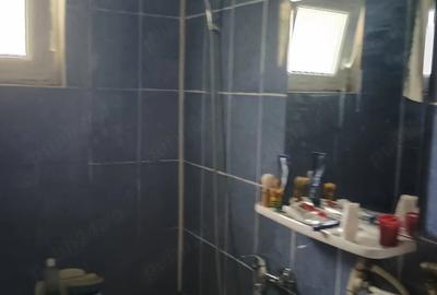 Apartament cu 3 camere semidecomandat în Exterior Vest