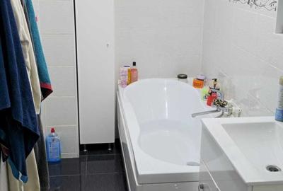 Apartament cu 2 camere decomandat în Sălaj