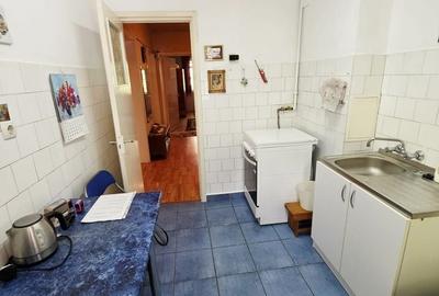 Apartament cu 3 camere decomandat în Republicii - 3
