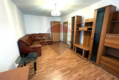 Apartament cu 3 camere decomandat în Scriitorilor