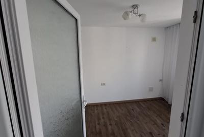 Apartament cu 3 camere semidecomandat în Exterior Vest - 2