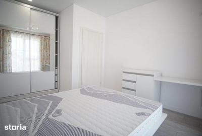 Apartament cu 3 camere decomandat în Vitan