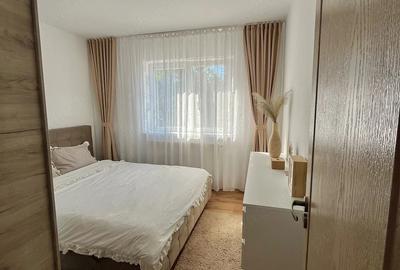 Apartament cu 3 camere semidecomandat în Central