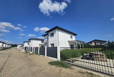 Casă individuală cu 4 camere cu Teren 424 Mp în Breazu - 1