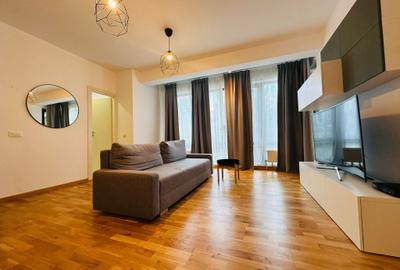 Apartament cu 3 camere semidecomandat în Floreasca