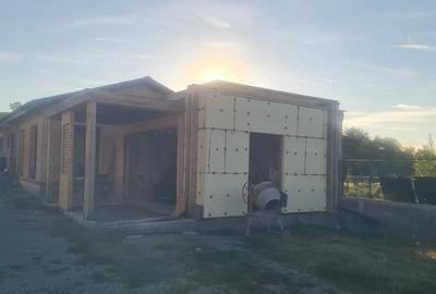 Casă cu Teren 500 Mp în Recea
