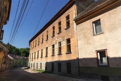 Casă cu Teren 860 Mp în Central - 7