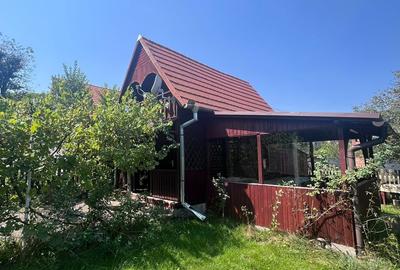 Casă cu Teren 400 Mp în Ilieni