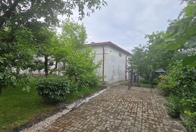Casă cu 3 camere în Central - 2