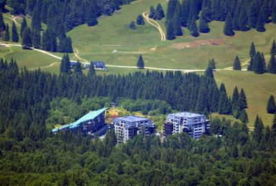 Penthouse cu 4 camere decomandat, mobilat în Poiana Brașov - 13