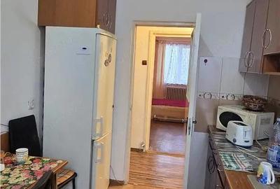 Apartament cu 3 camere decomandat în Calea Moldovei - 4