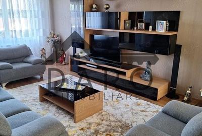 Casă cu 3 camere în Corunca