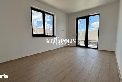 Casă cu 4 camere cu Teren 220 Mp în Tărlungeni