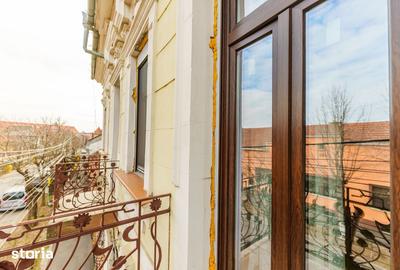 Casă cu 9 camere cu Teren 865 Mp în Central