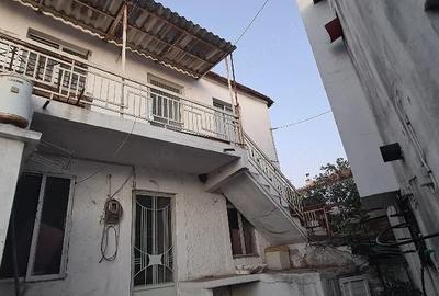 Casă cu Teren 30 Mp în Central - 5