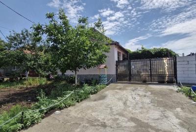 Casă individuală cu 3 camere în Bencecu de Sus